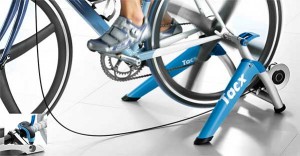 Rodillo de entrenamiento para bicicleta Tacx Satori Smart T2400