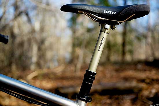 Una tija de sillín telescópica solo ofrece ventajas al montar en bicicleta