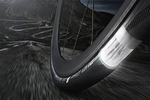 Si buscas confianza y rapidez la cubierta Schwalbe Pro One tubeless es el neumático para tu bicicleta de carretera