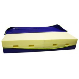 Quitamiedos reforzado con cámara, cantoneras y asas